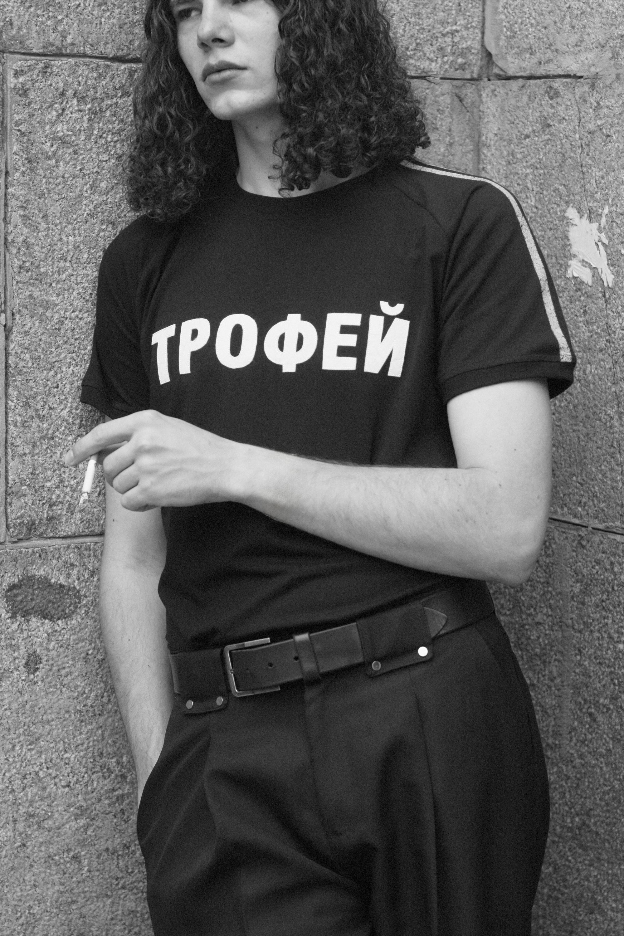 TROFEY T-SHIRT BLACK